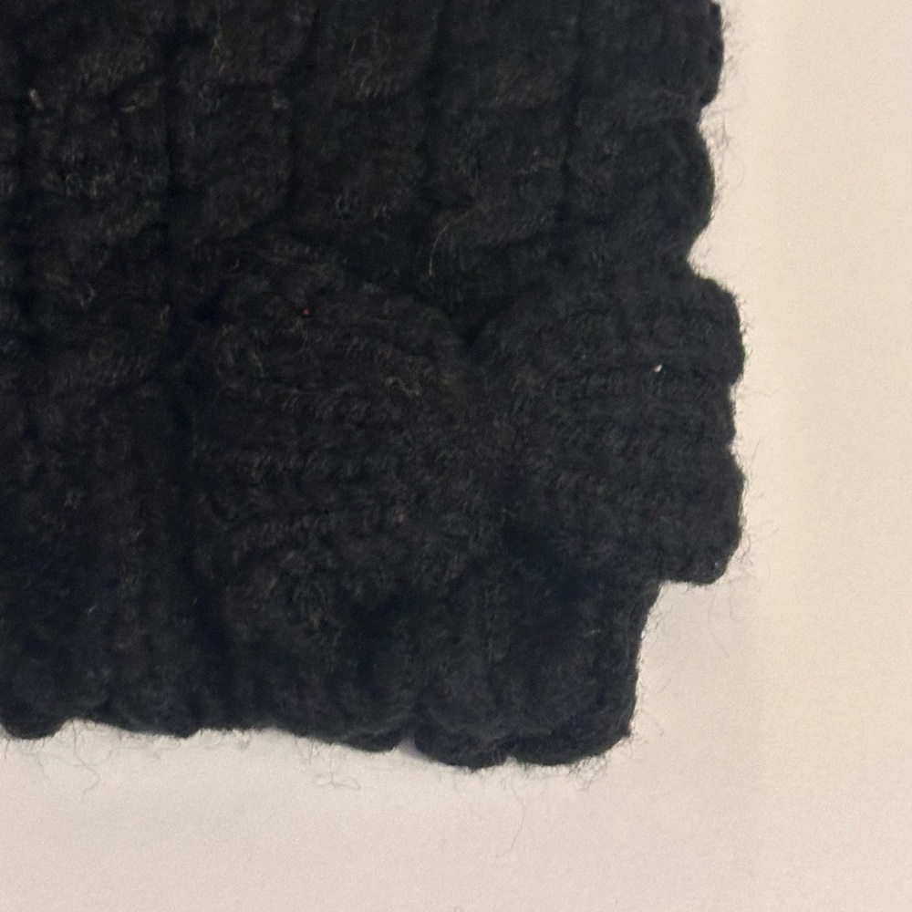 Black Bow Fingerless Gloves - Picture 2 of 5